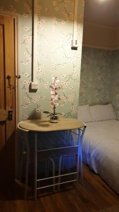 Ensuite Double Room Elizabeth Line Abbeywood Abbey Wood Dış mekan fotoğraf